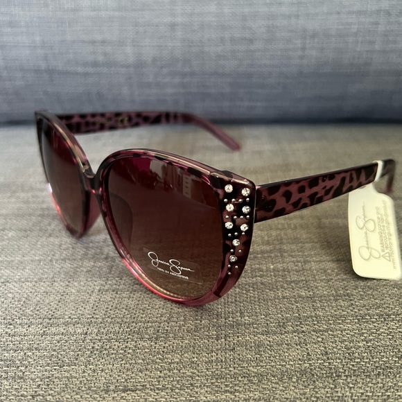 Jessica Simpson Accessories - NWT JESSICA SIMPSON SUNGLASSES WITH RHINESTONES